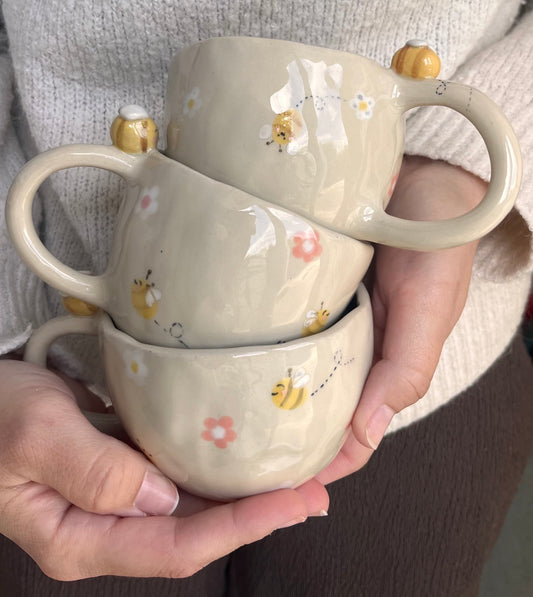 Le mug BZZBZZ🐝 (petits défauts)