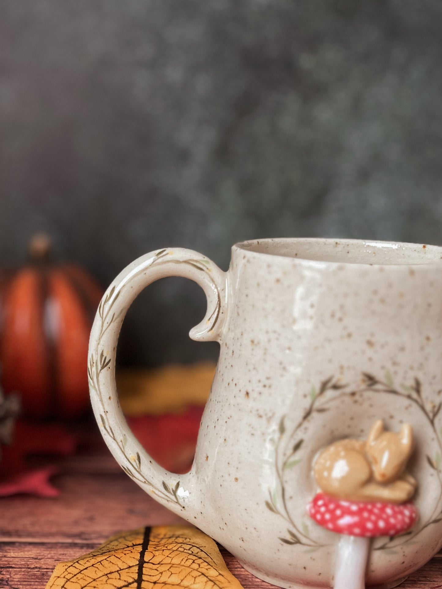 Faon sur son champignon🍄 (très léger défaut)