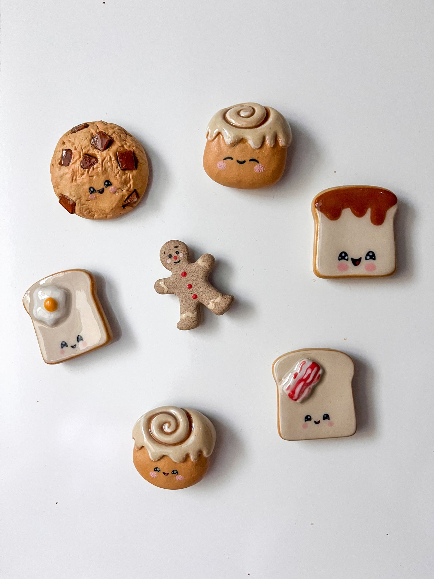 Magnet cinnamon rolls