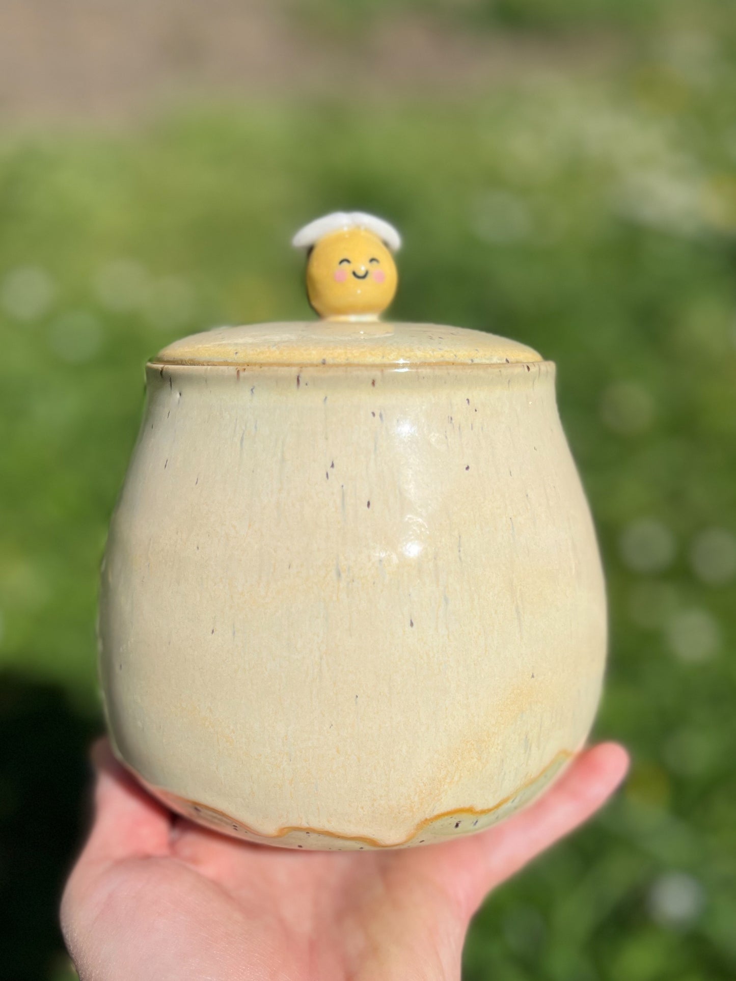 Pot avec couvercle abeille🐝